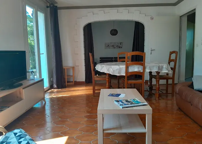 Le De L'ecureuil - 4 Personnes Donges