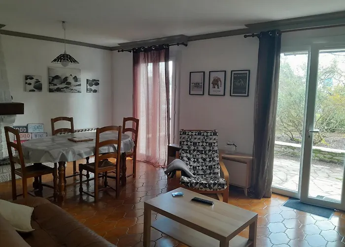 Le De L'ecureuil - 4 Personnes * Donges